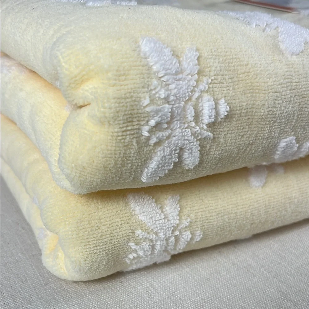 Caro Home Bath Towel Set Yellow White Bumble Bees 100% Cotton Soft 2 pc NEW